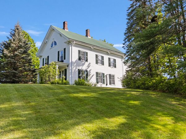 434 Main Street , Oxford, ME 04270