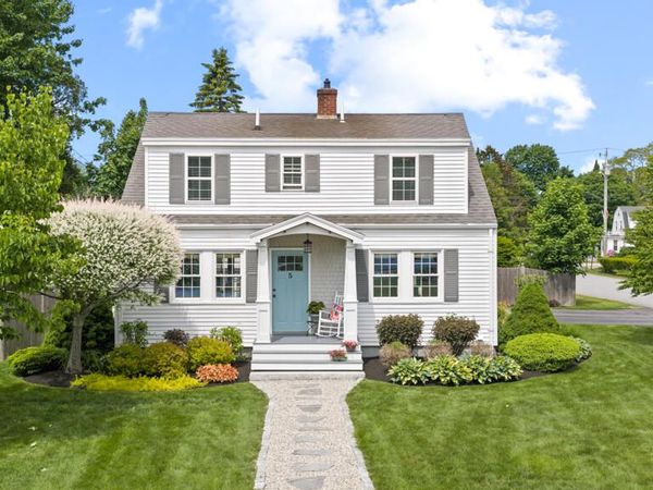 5 Reg Roc Road , Falmouth, ME 04105
