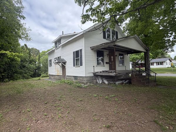 45 Allen Street , Bangor, ME 04401