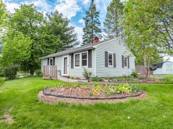 57 Naylor Street , Bangor, ME 04401