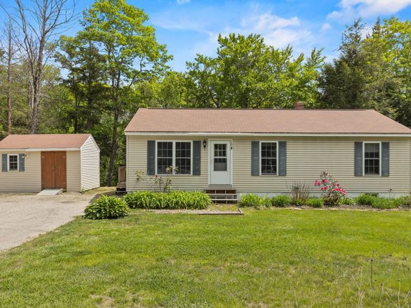 10 Briarwood Drive , New Gloucester, ME 04260