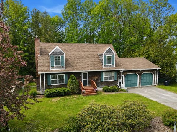37 Packard Drive , Bangor, ME 04401
