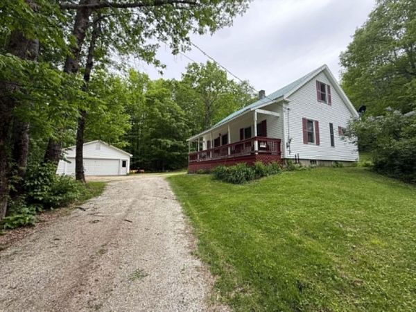 25 S Whitman School Road, Buckfield, ME 04220