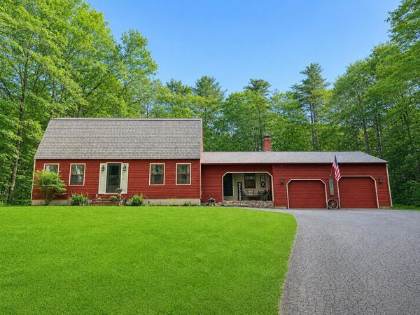 24 Gloria Street , Gorham, ME 04038