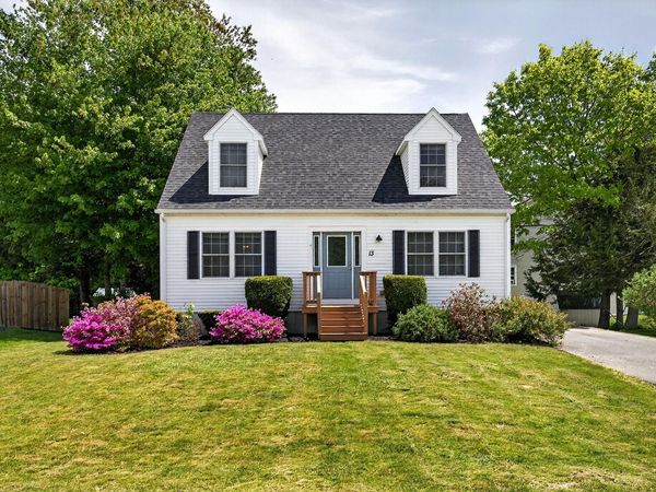 13 Crabtree Drive , Topsham, ME 04086