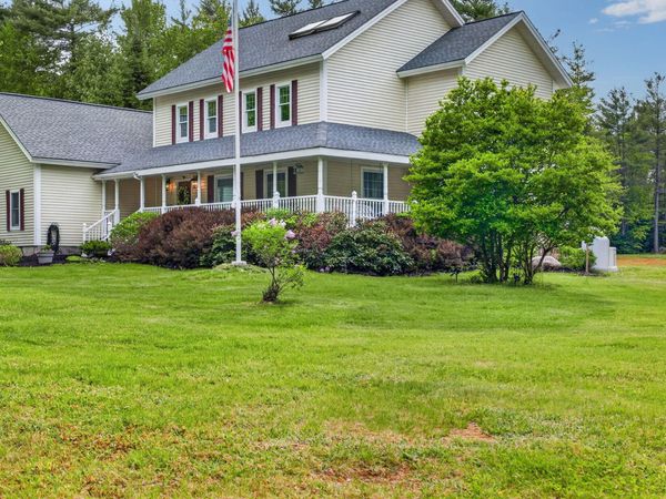 773 Main Street , Hartford, ME 04220
