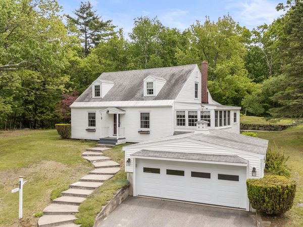 69 Railroad Avenue , Sanford, ME 04083
