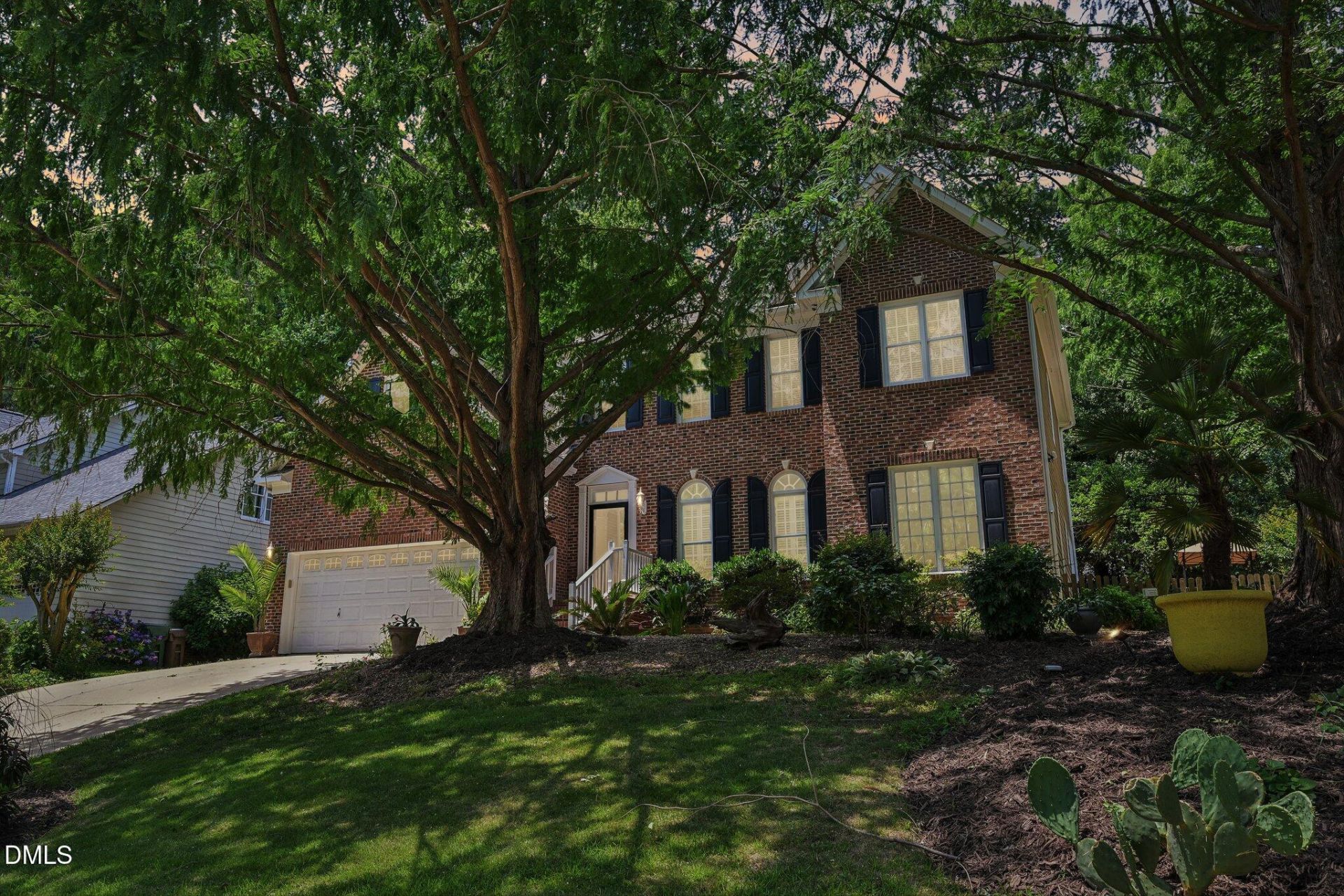 504 Kingswood Drive, Cary, NC 27513 Main Photo