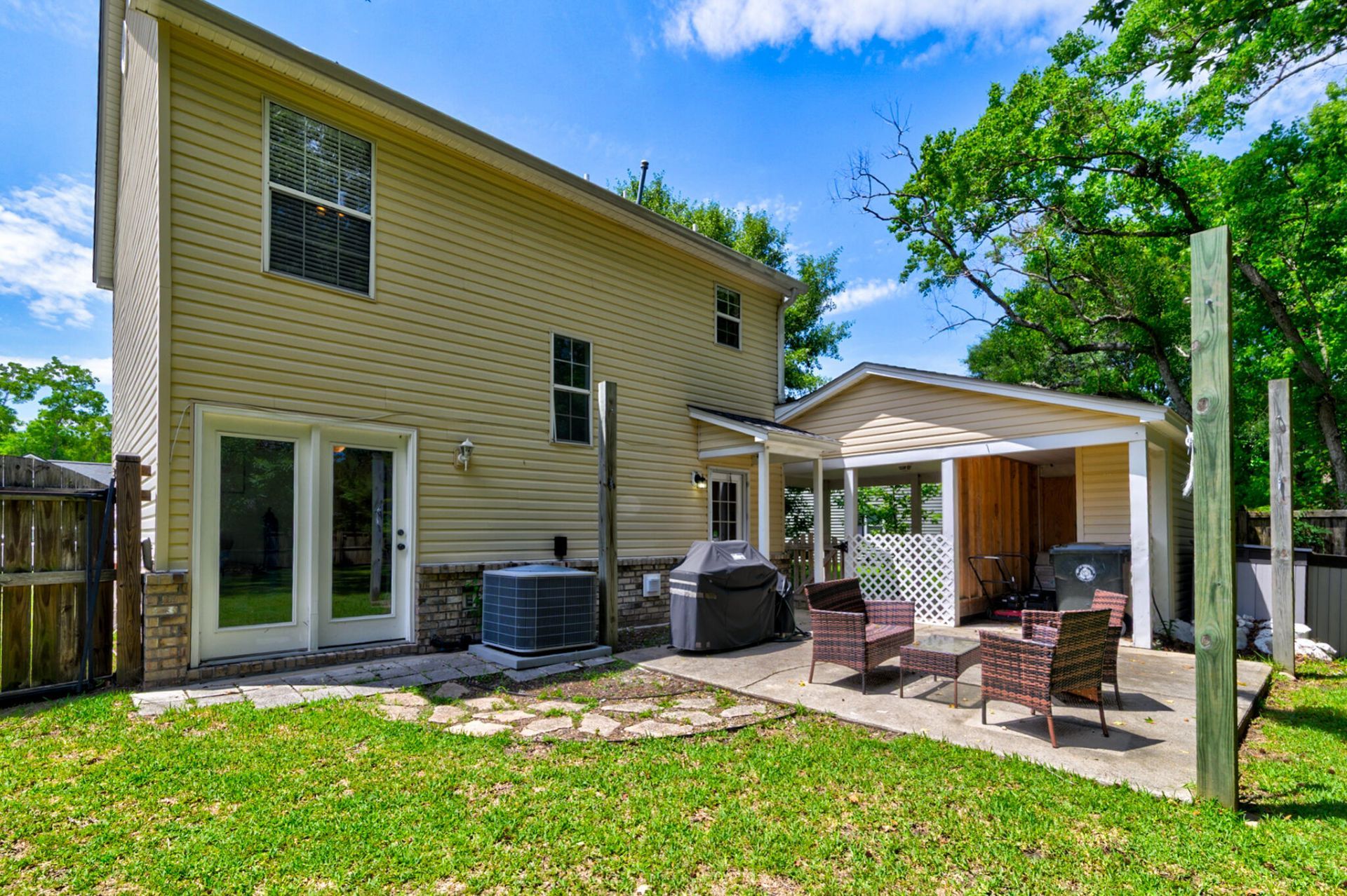 42 Woodleaf Court Photo 12