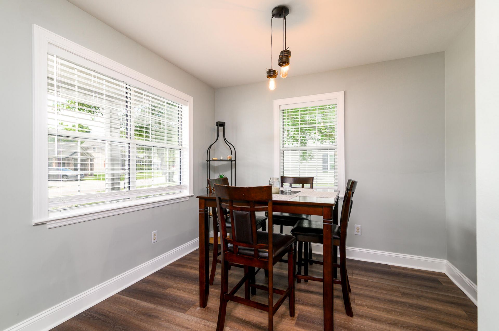42 Woodleaf Court Photo 18