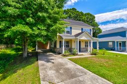 42 Woodleaf Court photo 4