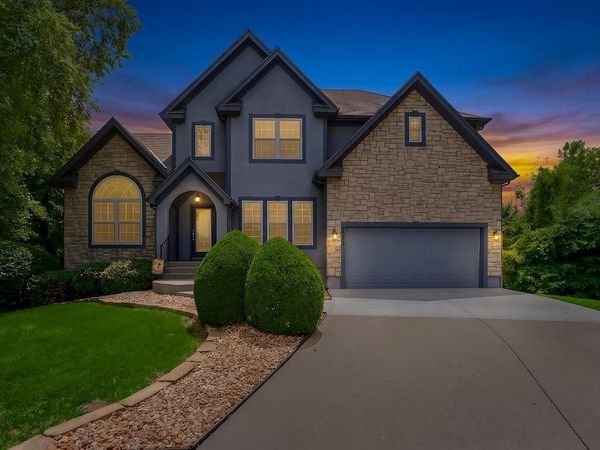 6052 Brownridge Street, Shawnee, KS 66218