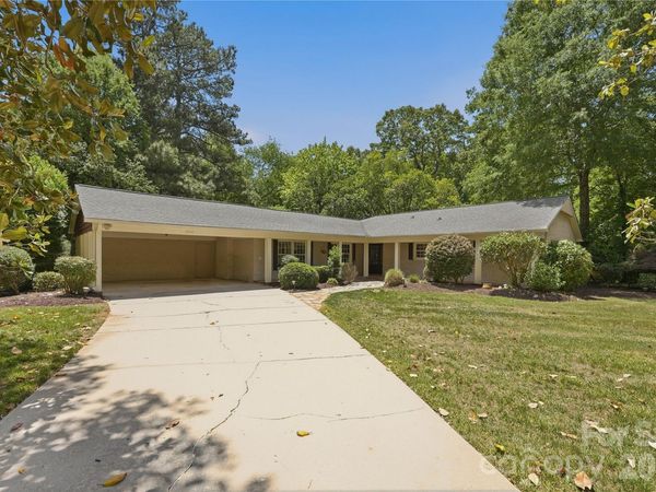 6014 Glenridge Road , Charlotte, NC 28211