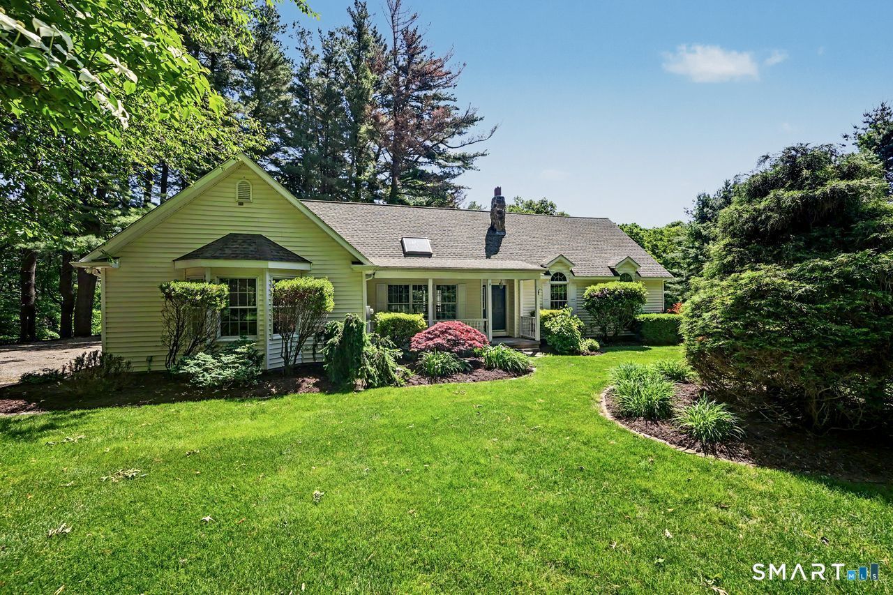 207 Grassy Hill, Woodbury, CT 06798 Main Photo