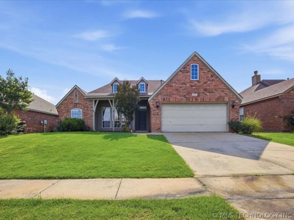 3953 S 216th East Avenue , Broken Arrow, OK 74014