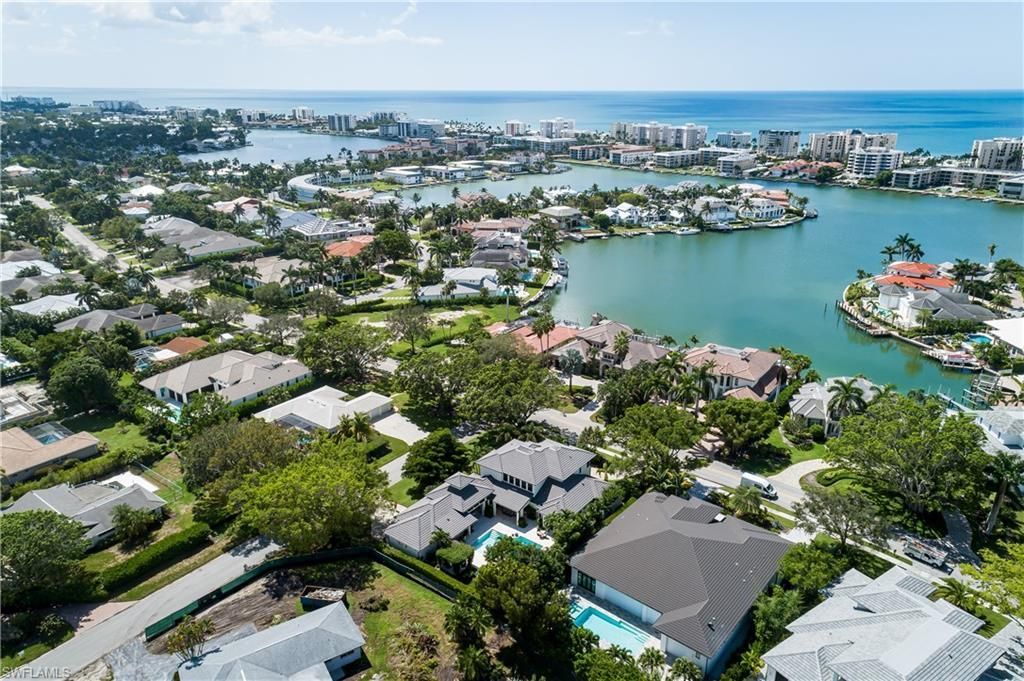 3170 Crayton Rd , Naples, FL 34103 Photo