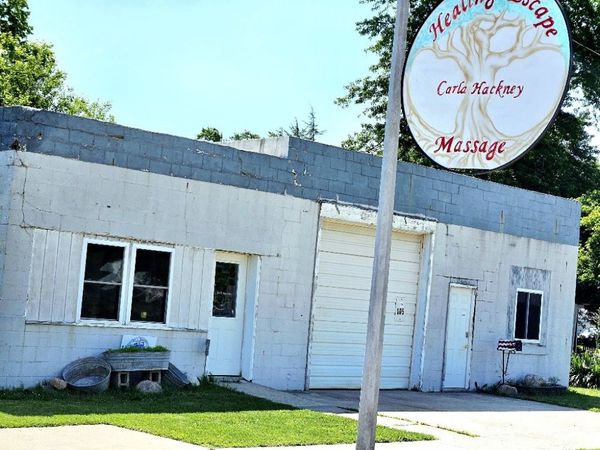105 S Central Avenue, Allerton, IA 50008