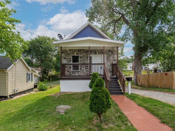 2413 SE 8th Street, Des Moines, IA 50315