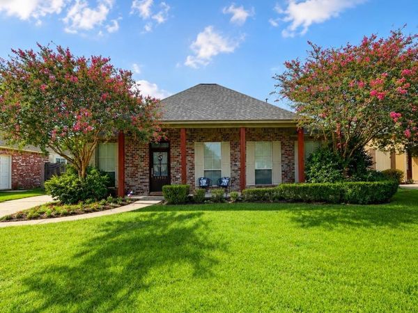 10327 Springvalley Ave, Baton Rouge, LA 70810
