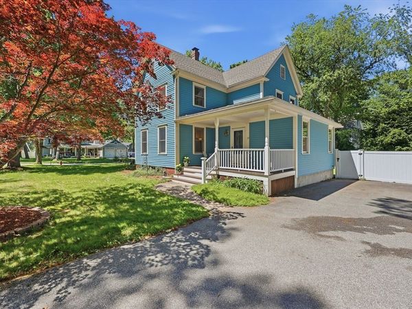 39 Beacon Street, Amesbury, MA 01913