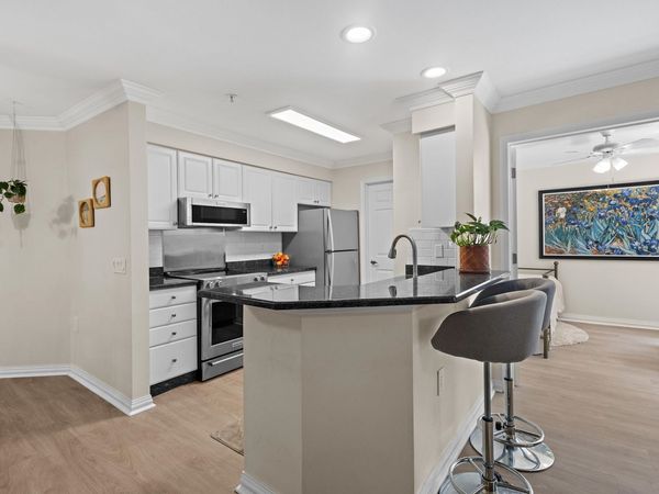 8530 Greenway Boulevard, Unit 107, Middleton, WI 53562