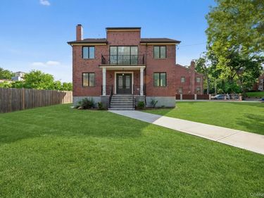 19412 Dunton Avenue , Hollis, NY 11423