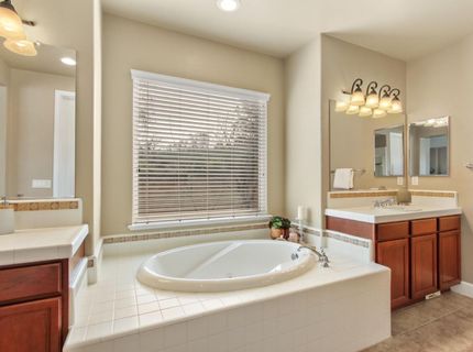 5950 Tanus Cir, Rocklin, CA 95677 Photo