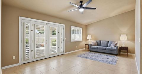 7526 Sunfaire Ln, Sacramento, CA 95828 Photo