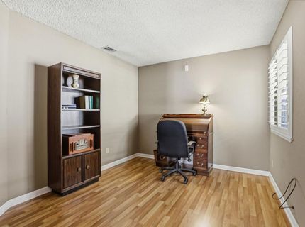 7526 Sunfaire Ln, Sacramento, CA 95828 Photo