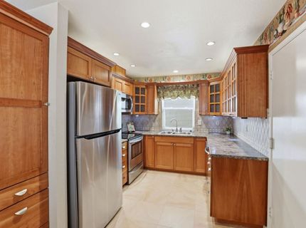 7526 Sunfaire Ln, Sacramento, CA 95828 Photo