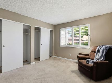 7526 Sunfaire Ln, Sacramento, CA 95828 Photo
