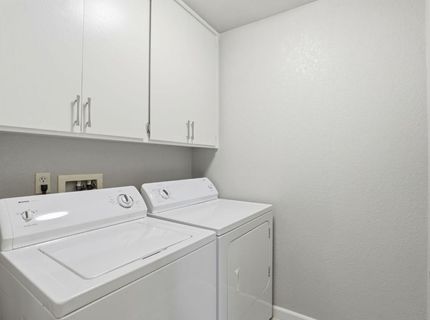 7526 Sunfaire Ln, Sacramento, CA 95828 Photo