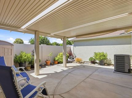 7526 Sunfaire Ln, Sacramento, CA 95828 Photo