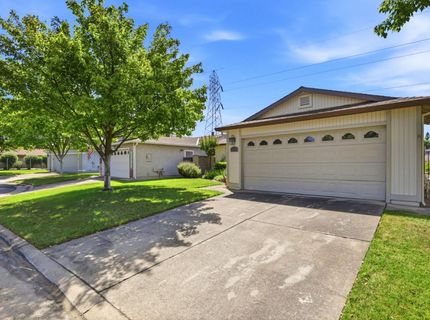 7526 Sunfaire Ln, Sacramento, CA 95828 Photo