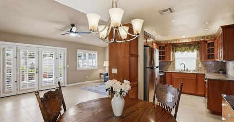 7526 Sunfaire Ln, Sacramento, CA 95828 Photo