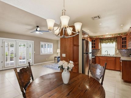 7526 Sunfaire Ln, Sacramento, CA 95828 Photo
