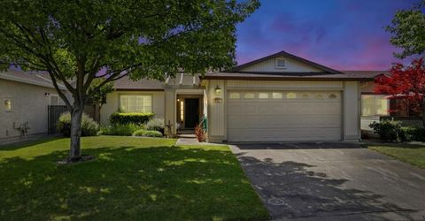 7526 Sunfaire Ln, Sacramento, CA 95828 Photo