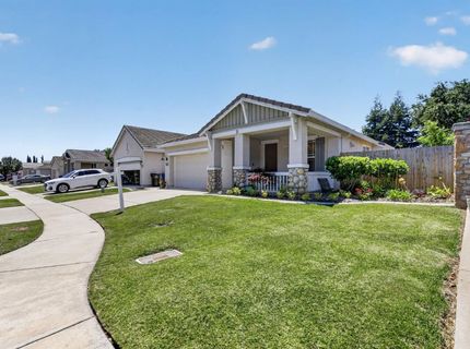10014 Blossom Ridge Dr, Elk Grove, CA 95757 Photo