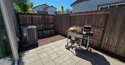 4351 Shingle Oak Ln, Sacramento, CA 95834 Photo