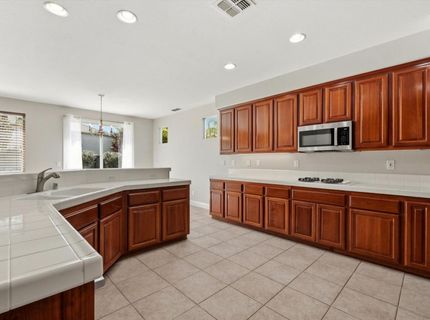 5528 Kalispell Way, Sacramento, CA 95835 Photo