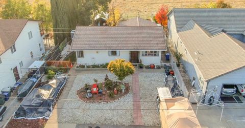 10471 Mariposa Ave, Jackson, CA 95642 Photo
