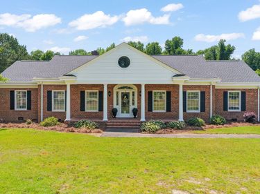 1905 Nc-50 Highway N, Benson, NC 27504