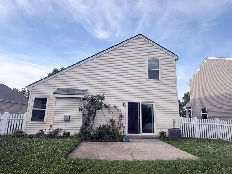 311 Heftner Circle, Hamilton Twp, OH 45039 Photo 3
