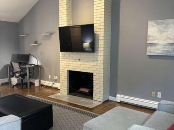 22 Grove Pl, Unit 6, Winchester, MA 01890