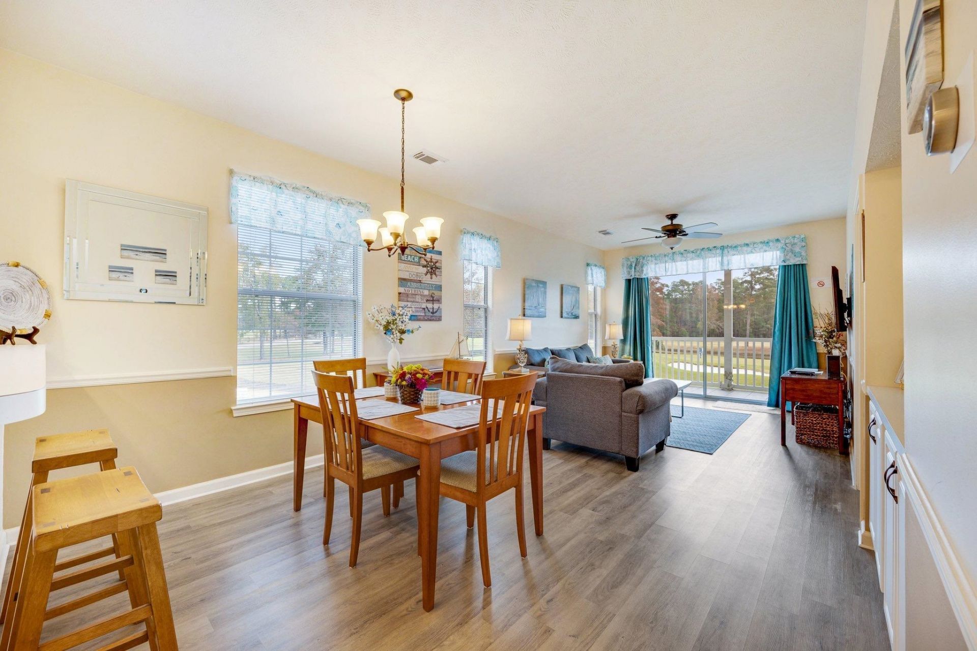 654 River Oaks Dr.  Photo 10