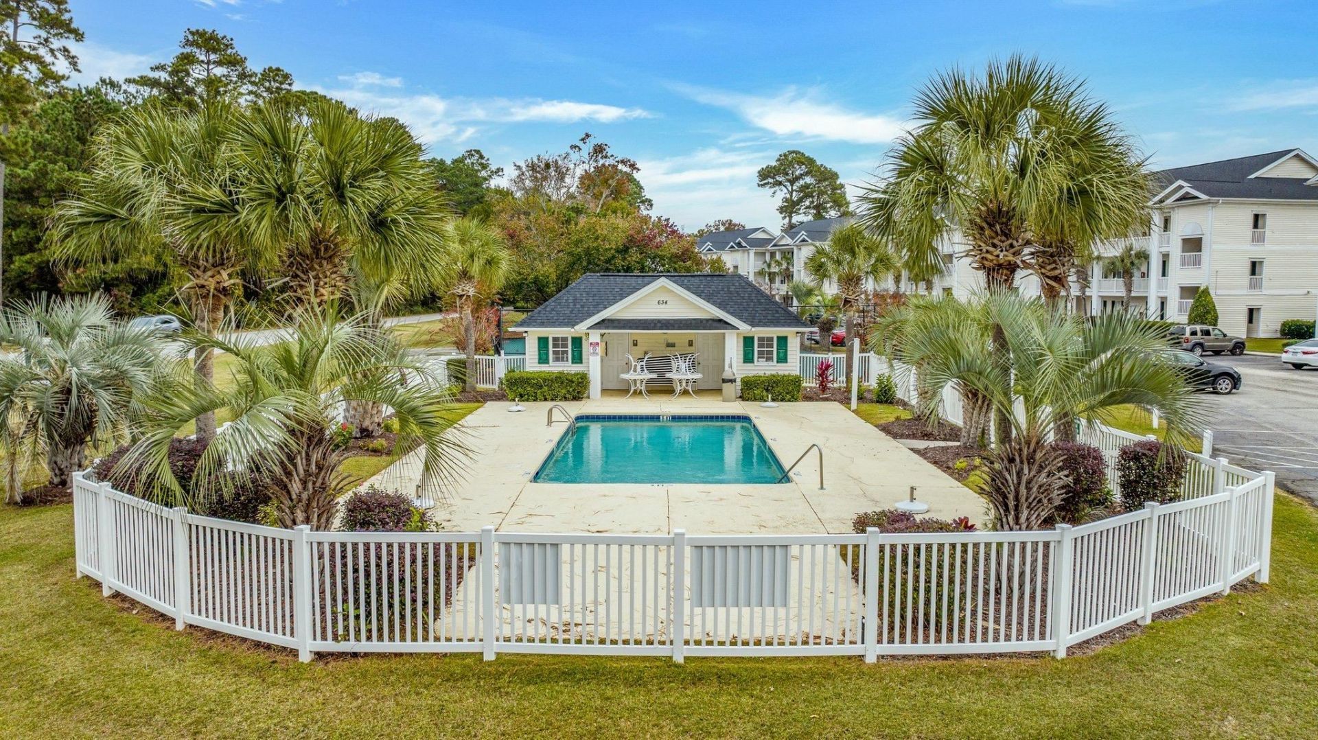 654 River Oaks Dr.  Photo 27