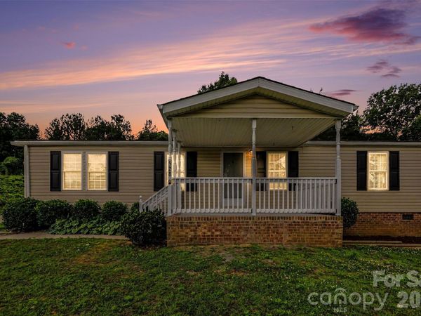 528 Woodlawn Avenue SW, Concord, NC 28025