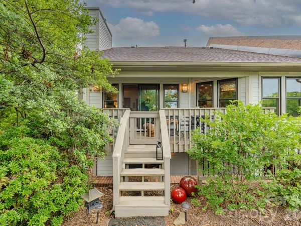 77 Chestnut Street, Unit 106, Tryon, NC 28782