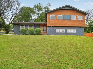 6609 Genoa Road, Fort Worth, TX 76116
