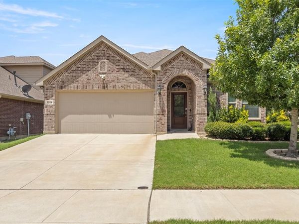 7229 Navoti Trail, Fort Worth, TX 76131